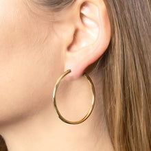 The Ali Hoops 1.6"L Gold