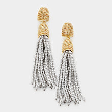 Graduated Elegance Tassel Earrings: Silver